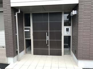 【エントランス】