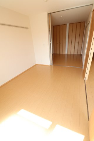プレシャスコートの寝室