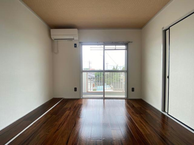 【洋室】 | リーエス小山