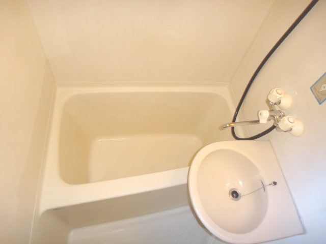 ブライトハウスの浴室|きれいなお風呂です