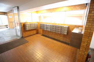 【エントランス】