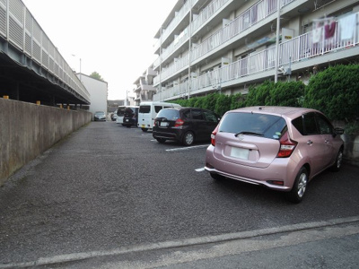 【駐車場】 | 小野ハイツ | 平置き駐車場です。