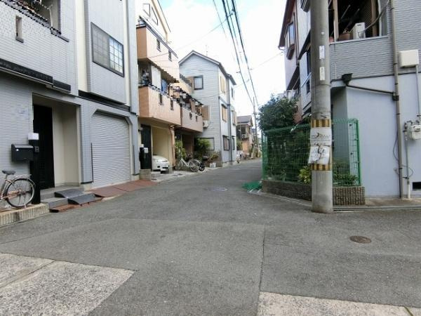 高柳5丁目　中古一戸建ての前面道路含む現地写真