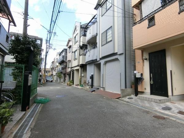 高柳5丁目　中古一戸建ての前面道路含む現地写真