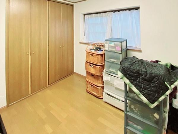 高柳5丁目　中古一戸建ての洋室