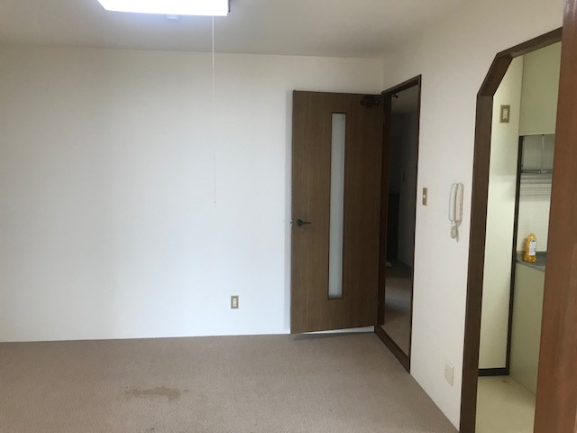 グランドハイツ野崎の居間・リビング