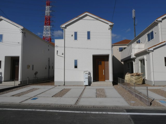 碧南市権現町21-1期新築分譲住宅　3号棟の外観|碧南市権現町21-1期新築分譲住宅3号棟写真です。2022年1月撮影