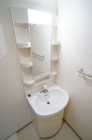 クライスコートの独立洗面台