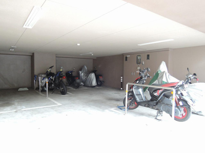 【その他共用部分】 | ナイスアーバンスクエア横濱東寺尾 | バイク置場です。