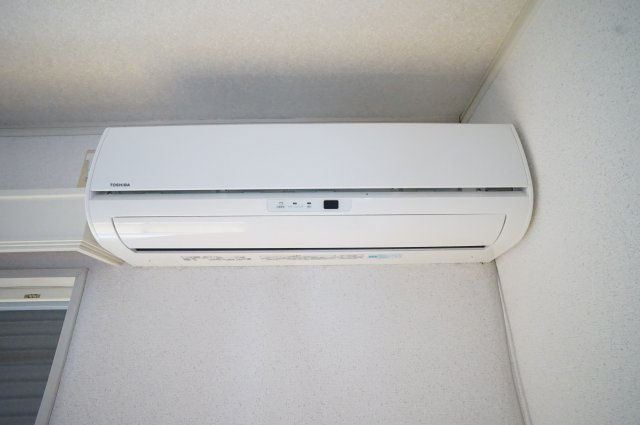 メゾンマロニエの設備|必需品ですねエアコン