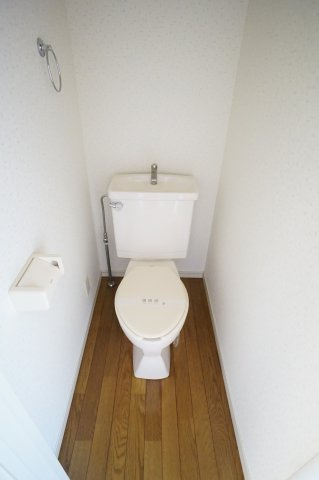 メゾンマロニエのトイレ|もちろんバス・トイレ別です