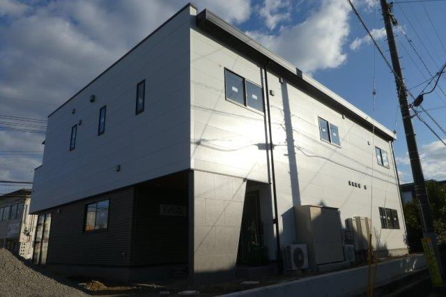 倉敷市東富井のアパートの外観|工事中
