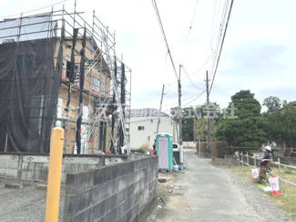 【前面道路含む現地写真】