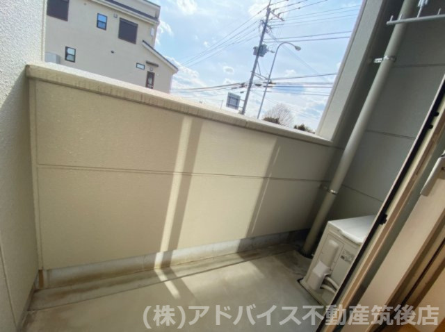 筑後市大字熊野のアパートのバルコニー
