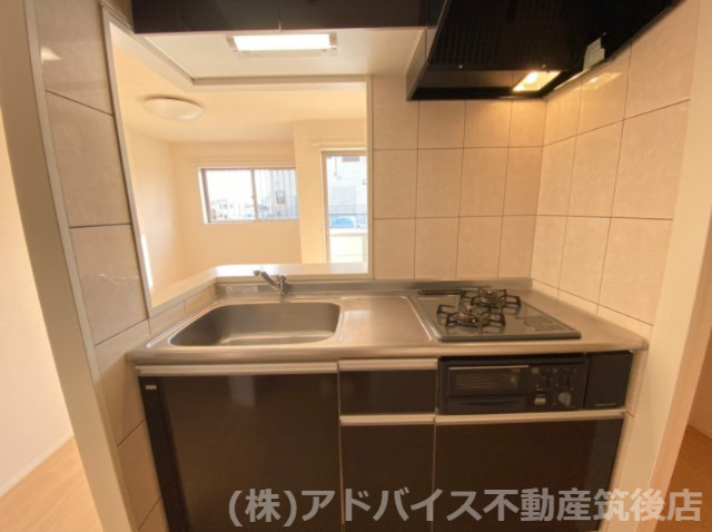筑後市大字熊野のアパートのキッチン