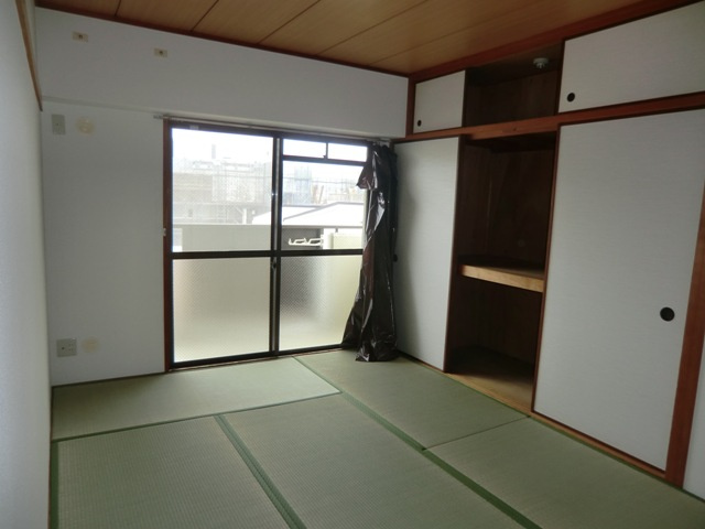 クインテットハイツの和室