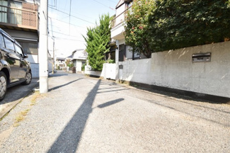 【前面道路含む現地写真】 | 現地見学や資料請求などお気軽にお問合わせ下さい。
周辺環境とあわせて現地ご案内致します。