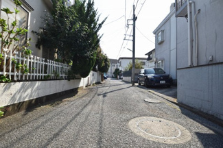 【前面道路含む現地写真】 | 現地見学や資料請求などお気軽にお問合わせ下さい。
周辺環境とあわせて現地ご案内致します。