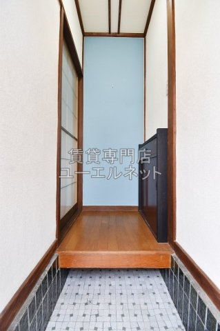 【玄関】 | 長洲東通2丁目貸家 | 玄関周り