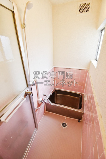 【浴室】 | 長洲東通2丁目貸家 | バスルーム