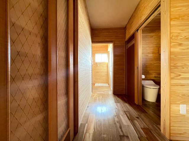みやま市瀬高町下庄のその他共用部分|リビングからトイレ・洗面浴室への通路