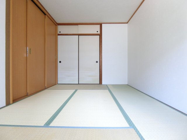 泉ヶ丘コーポラスA棟の和室
