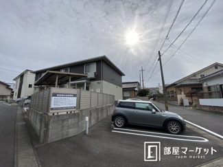 【駐車場】
