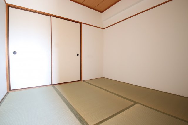 【寝室】 | バルカン富田林