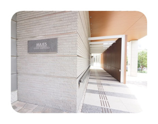 【エントランス】 | 建物の内部です