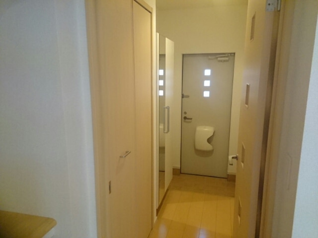 アルドールＭⅡの玄関