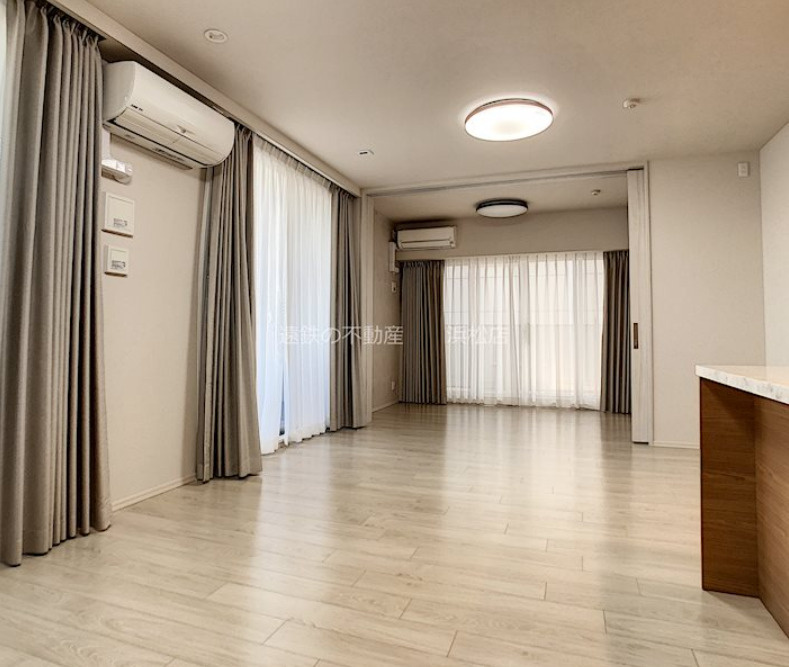 ル・シェモア浜松中央のロビー