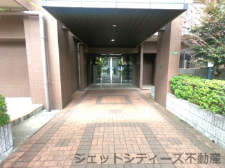 【エントランス】