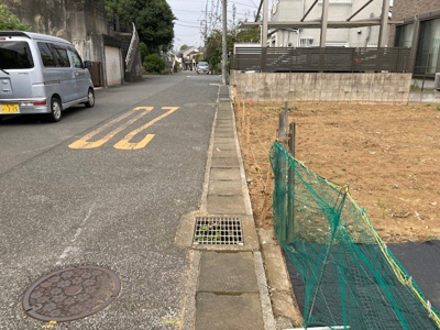 【前面道路含む現地写真】 | 亀甲台町土地