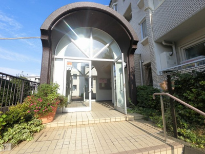 【エントランス】 | グリーンコーポ篠原第２Ｈ棟 | エントランス部分です。