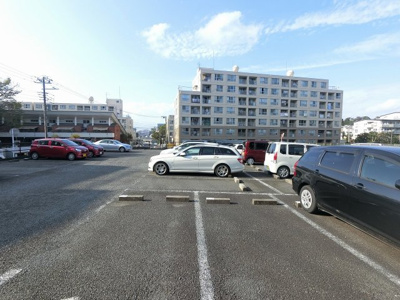 【駐車場】 | グリーンコーポ篠原第２Ｈ棟 | 平置き駐車場です。