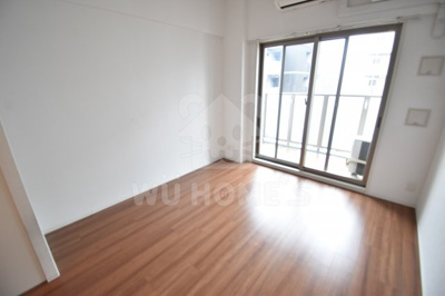 【居間・リビング】 | エスリード京橋グランツ | 居間です