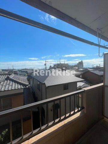 国府宮マンションの庭