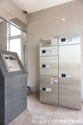 菊池郡菊陽町光の森６丁目の賃貸マンションのエントランス