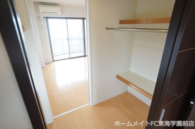 菊池郡菊陽町光の森６丁目の賃貸マンションの収納