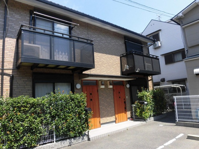 【外観】 | ピュアニッシモ | 建物の個性を主張するシックな外観です