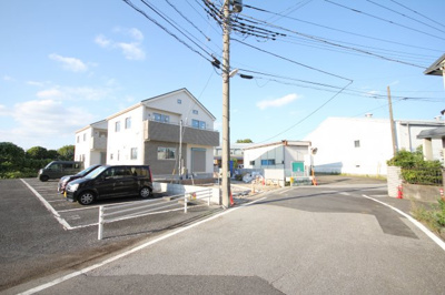 【前面道路含む現地写真】 | 高州2丁目3号棟 | 前面道路含む現地写真です