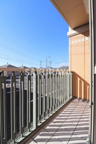 オーロ・ファーレ(ハイツ)のバルコニー|2021年撮影。現況と異なる場合がございます。