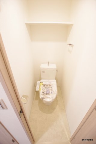 ワールドアイ難波南PORTA 仲介手数料無料のトイレ