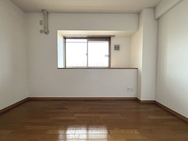 ジュピターの洋室|ゆったりした洋室です
※間取り反転の場合あり、内装が若干異なる場合がございます