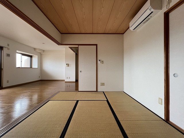 ジュピターの和室|畳の上でゆっくりとくつろげる和室です
※間取り反転の場合あり、内装が若干異なる場合がございます