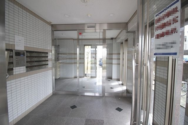 ジュピターのロビー|建物の内部です