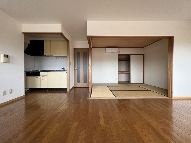 ジュピターの居間・リビング|リビングです
※間取り反転の場合あり、内装が若干異なる場合がございます