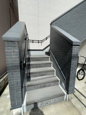 【その他共用部分】 | Le Olive | 共用部分の階段です