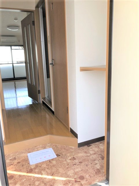 ラ・エスペランサの玄関|イメージになります。