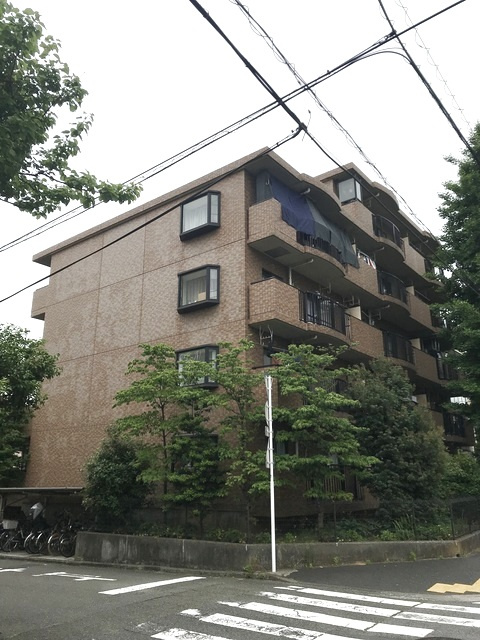 ラフィネ鷺沼の外観